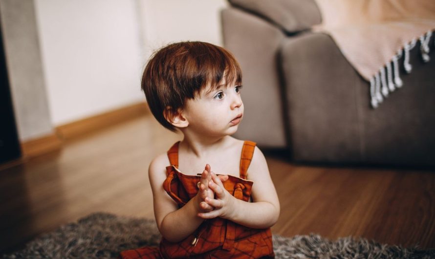 Pourquoi mon enfant de 8 ans pose des questions sans réponse
