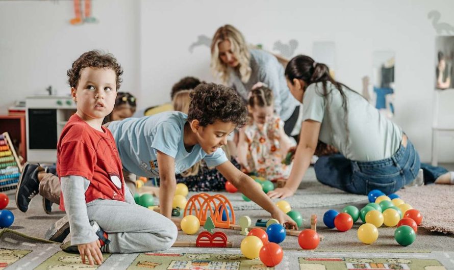 Pourquoi un enfant de 5 ans pleure encore à la crèche le matin
